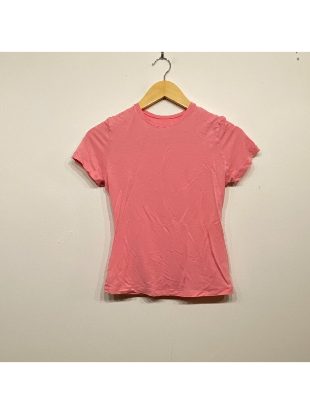 Organic Basics Pink Crew Neck Tight and Stretchy Baby Tee Size Medium